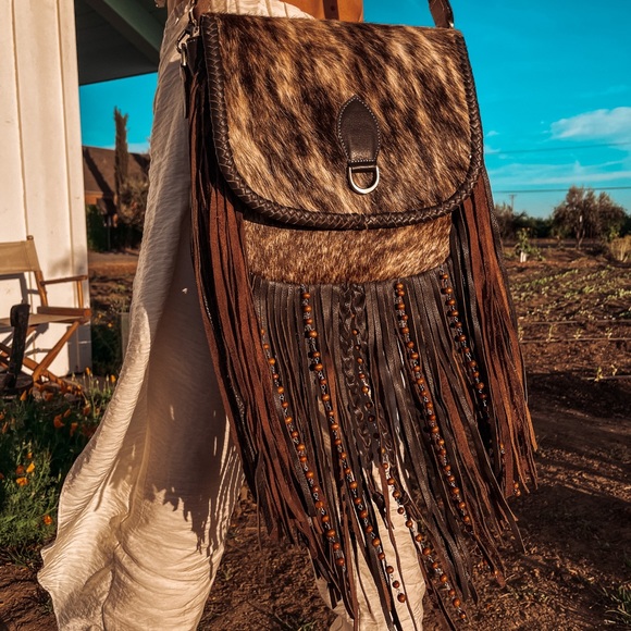 Haute Southern Hyde by Beth Marie “ The Elva “ Cowhide Fringe Leather Purse - Picture 3 of 6